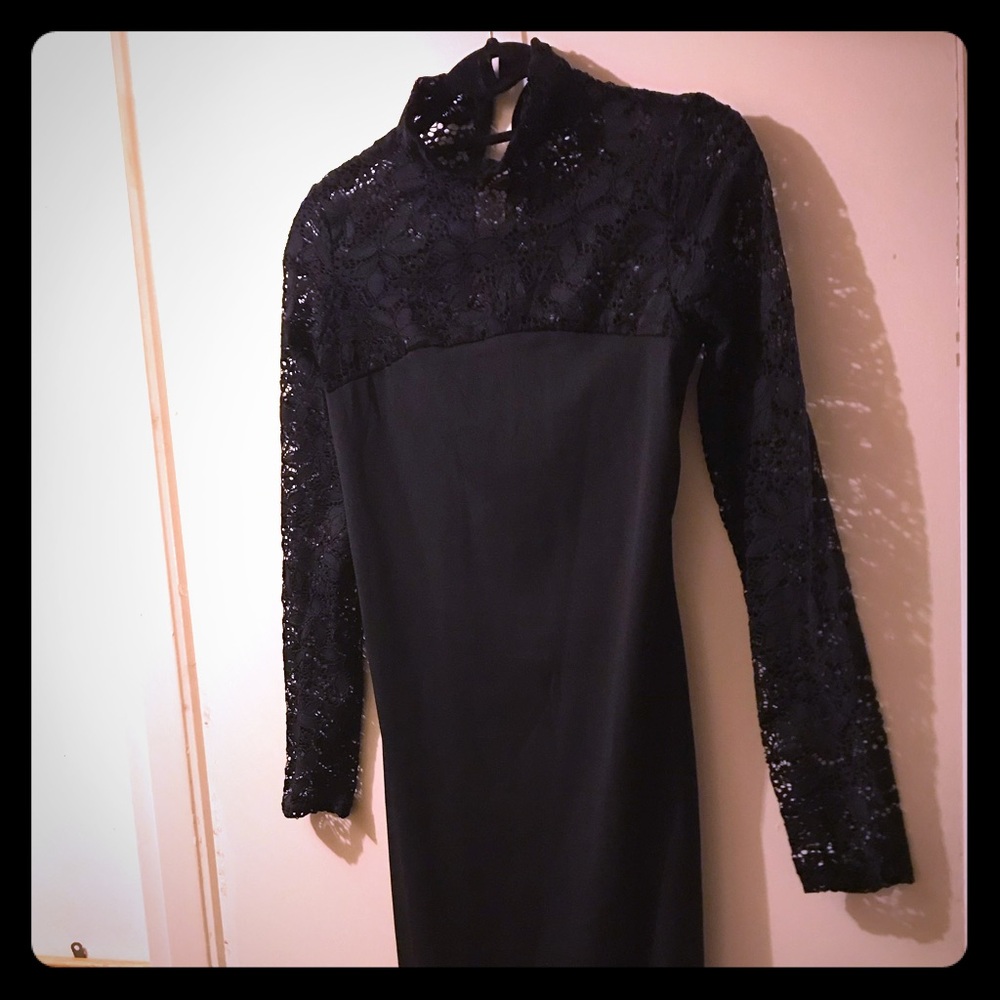 Black top-laced dress